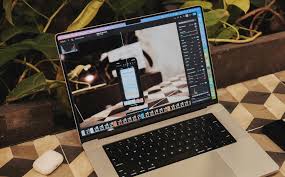 Thay Vỏ Laptop Lấy Liền Tại Bình Dương